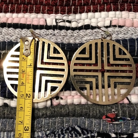 Gold tone Big Hoop Earrings - Picture 2 of 4